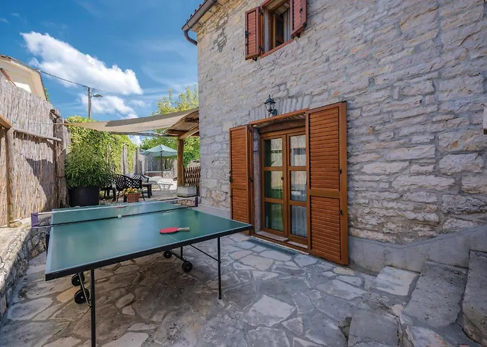 Pet Friendly In Pazin Ferienhaus Heki
