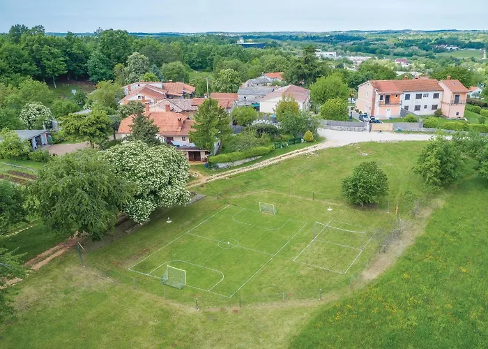 Ferienhaus Pet Friendly In Pazin *