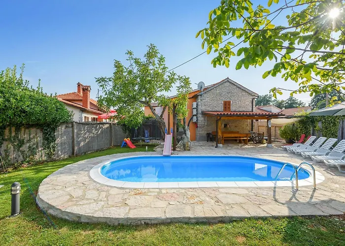 Pet Friendly In Pazin Ferienhaus