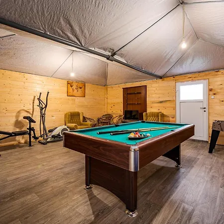 Stunning In Pazin With Wifi Holiday home