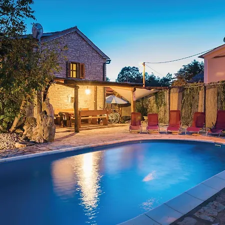 Holiday home Stunning In Pazin With Wifi Heki